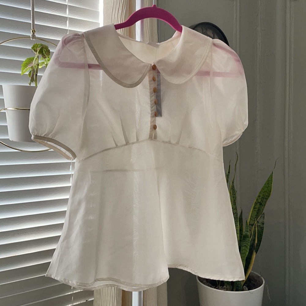 NWT SUGAR blouse. One size.